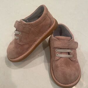 Wee Squeak Suede Shoes - light tan/beige